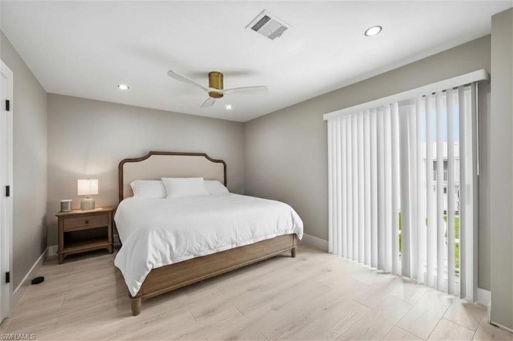18010 San Carlos Blvd, Unit 33, Fort Myers Beach, FL 33931 Photo