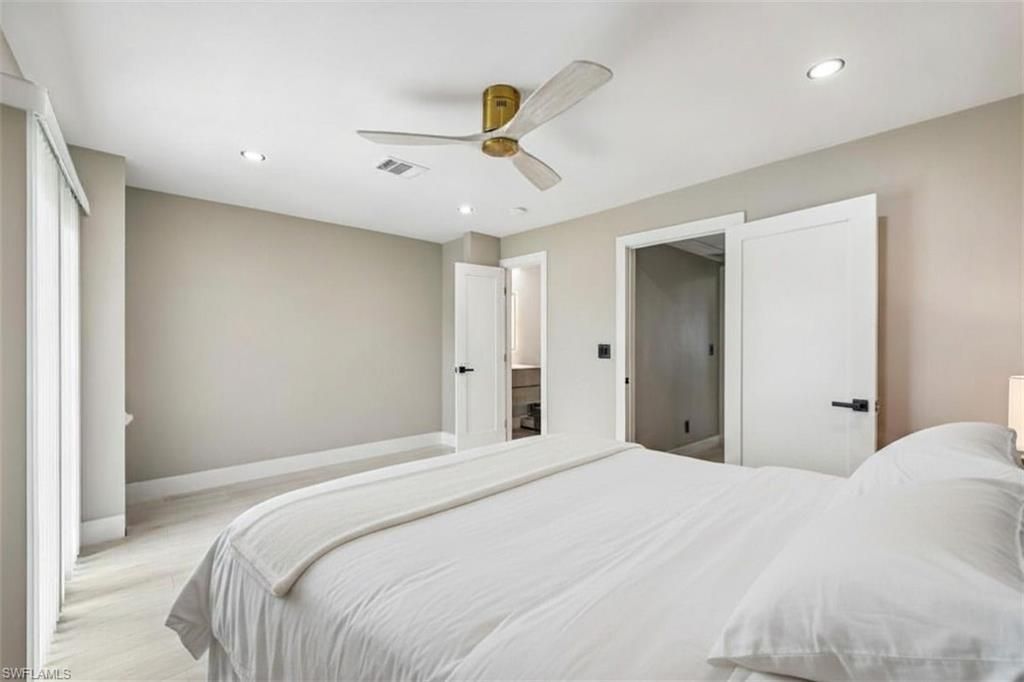 18010 San Carlos Blvd, Unit 33, Fort Myers Beach, FL 33931 Photo