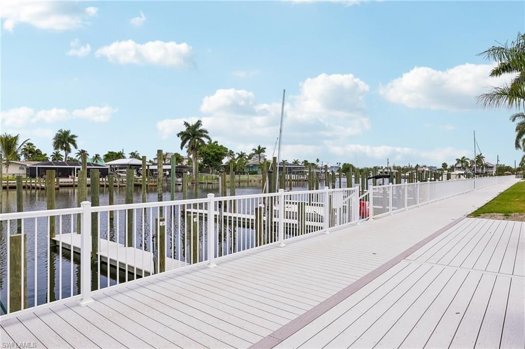18010 San Carlos Blvd, Unit 33, Fort Myers Beach, FL 33931 Photo