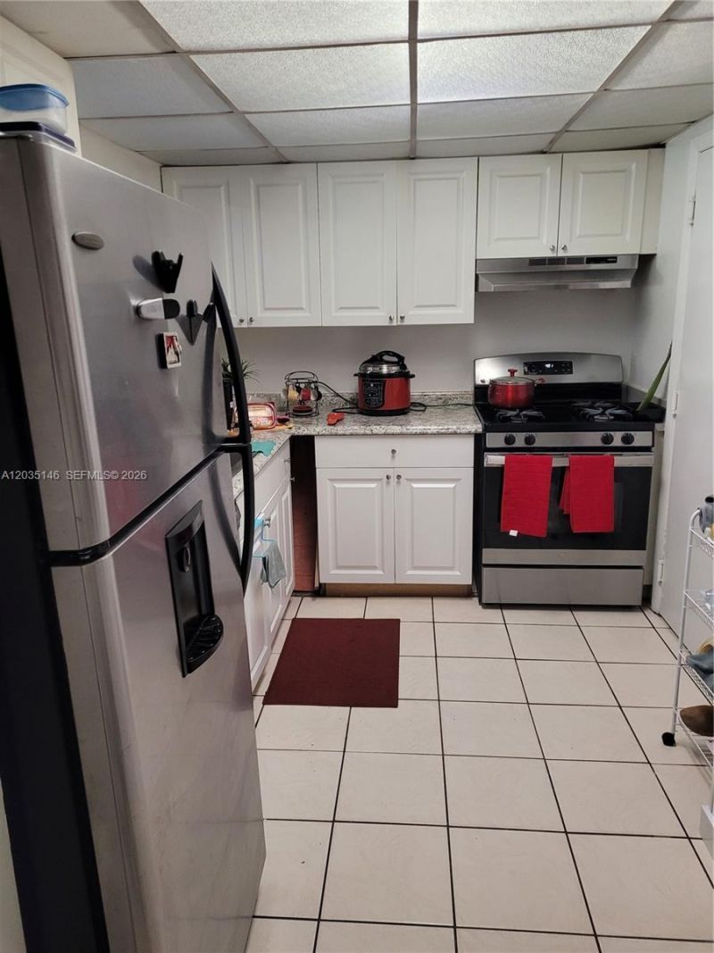 18101 NW 68th Ave , Unit E105, Hialeah, FL 33015 Photo
