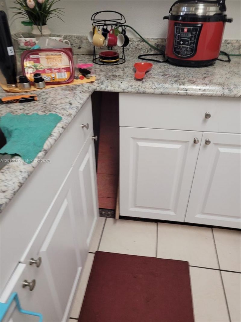 18101 NW 68th Ave , Unit E105, Hialeah, FL 33015 Photo
