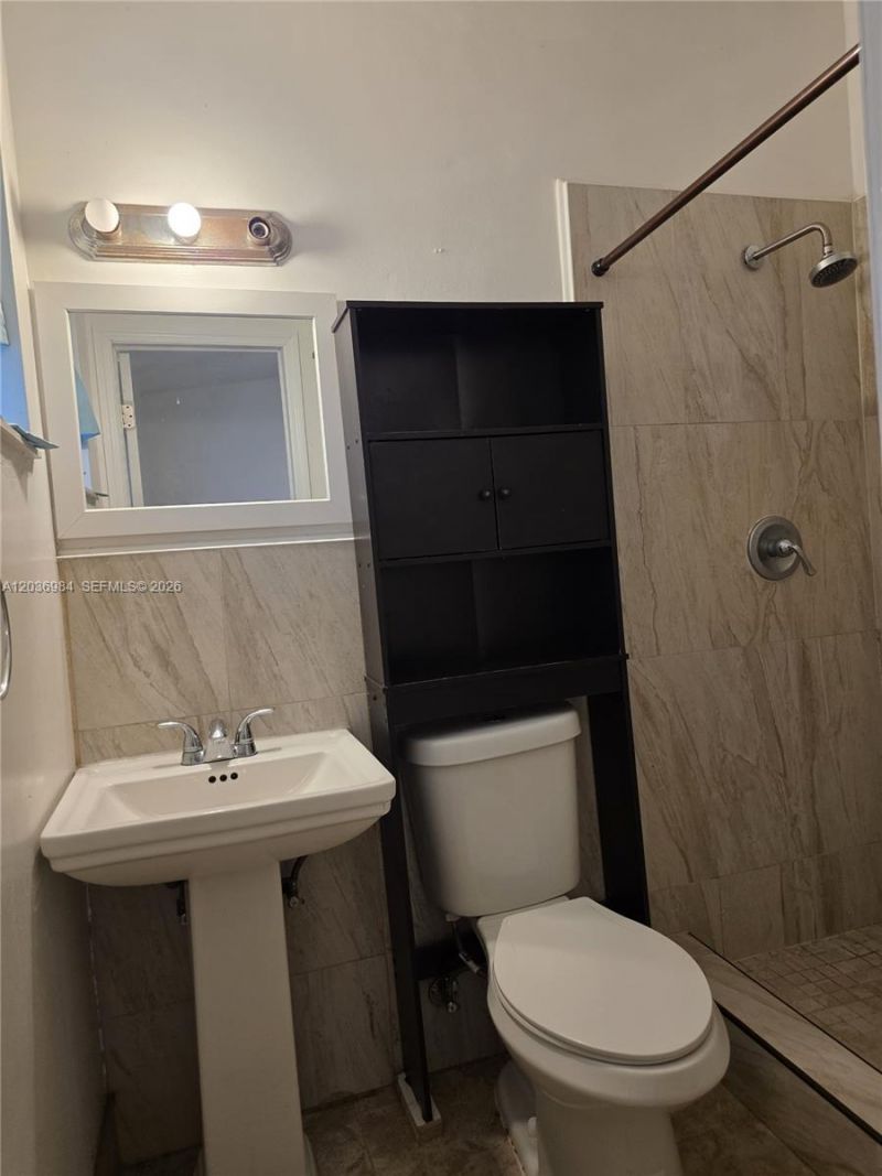 621 SW 64 Way, Pembroke Pines, FL 33023 Photo
