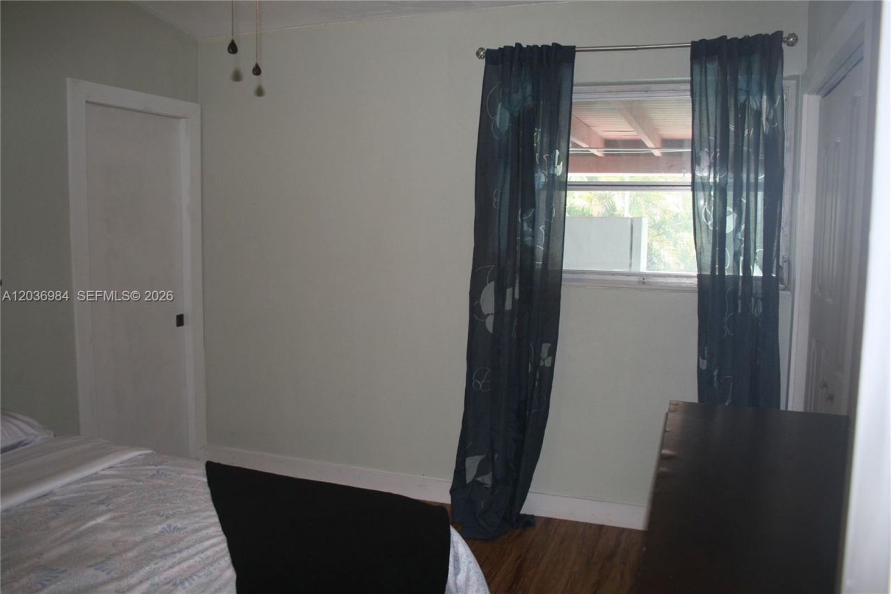 621 SW 64 Way , Unit 1, Pembroke Pines, FL 33023 Photo