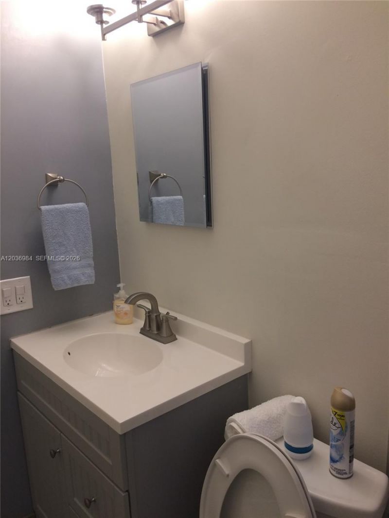 621 SW 64 Way , Unit 1, Pembroke Pines, FL 33023 Photo