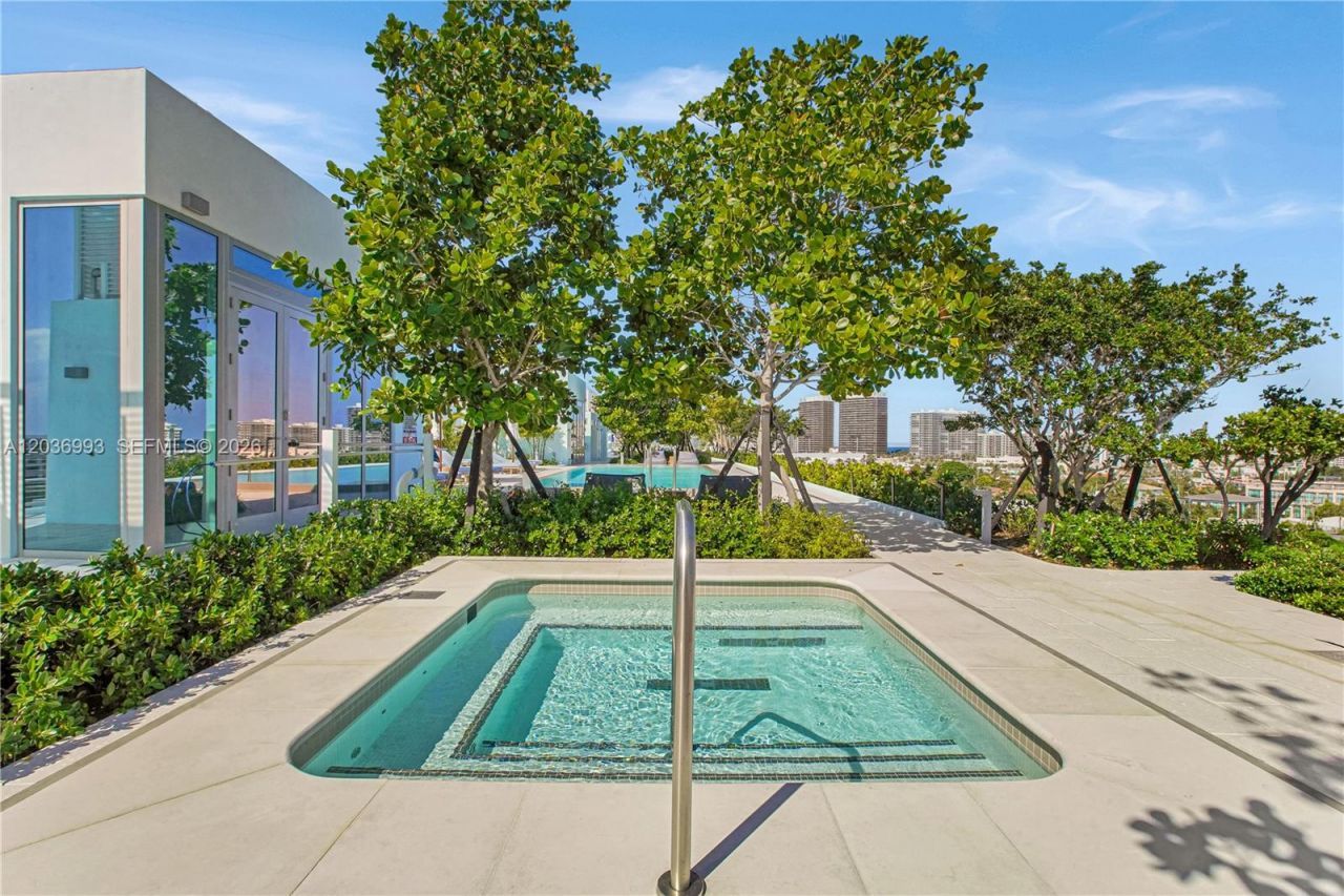 9221 E Bay Harbor Drive , Unit 512, Bay Harbor Islands, FL 33154 Photo