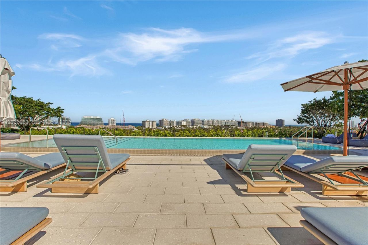 9221 E Bay Harbor Drive , Unit 512, Bay Harbor Islands, FL 33154 Photo
