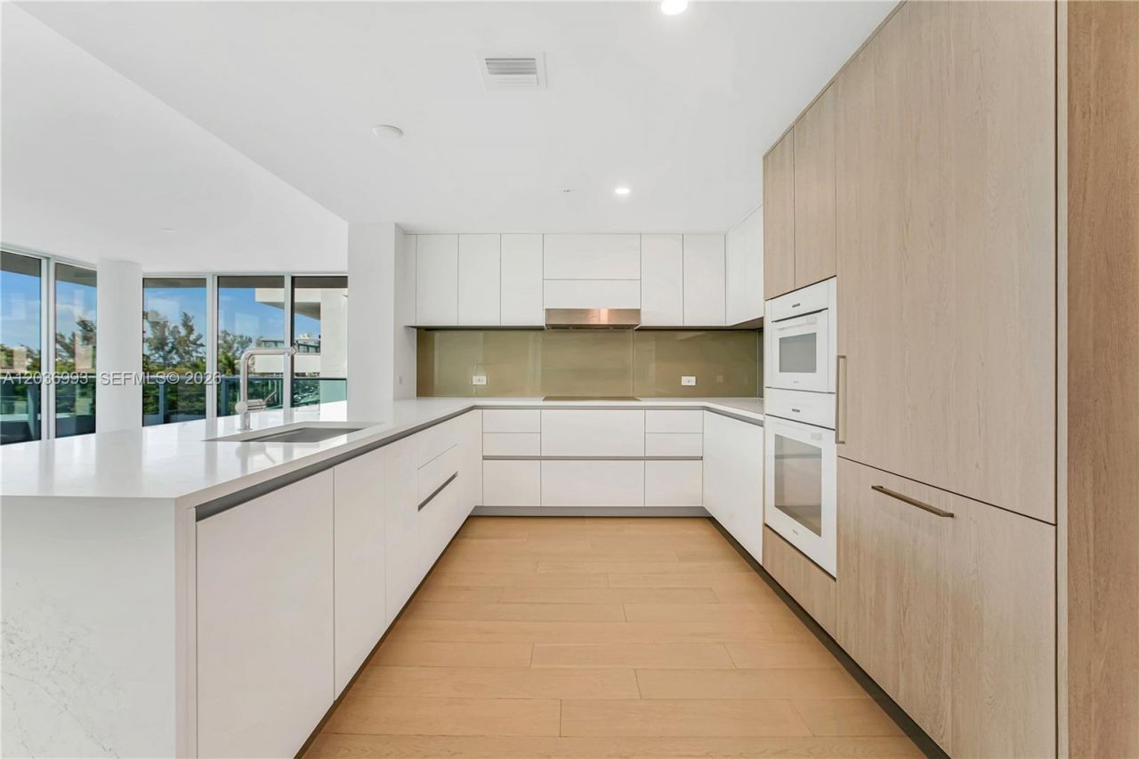 9221 E Bay Harbor Drive , Unit 512, Bay Harbor Islands, FL 33154 Photo