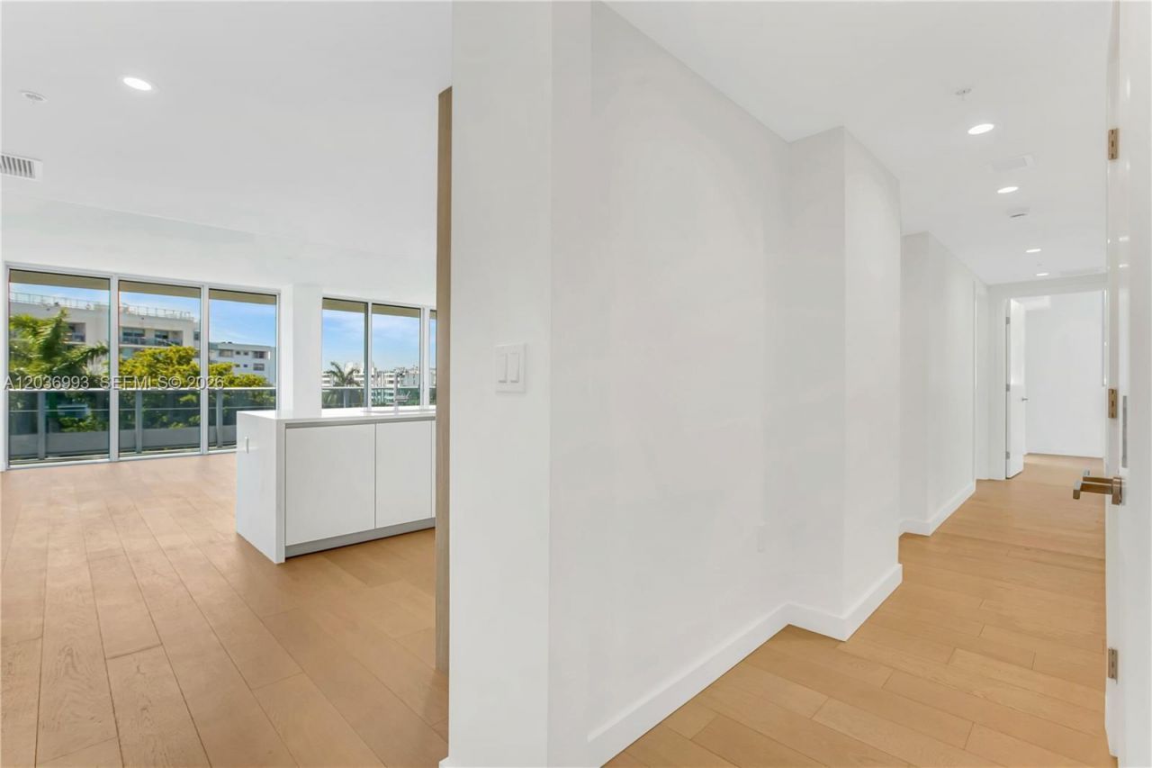 9221 E Bay Harbor Drive , Unit 512, Bay Harbor Islands, FL 33154 Photo