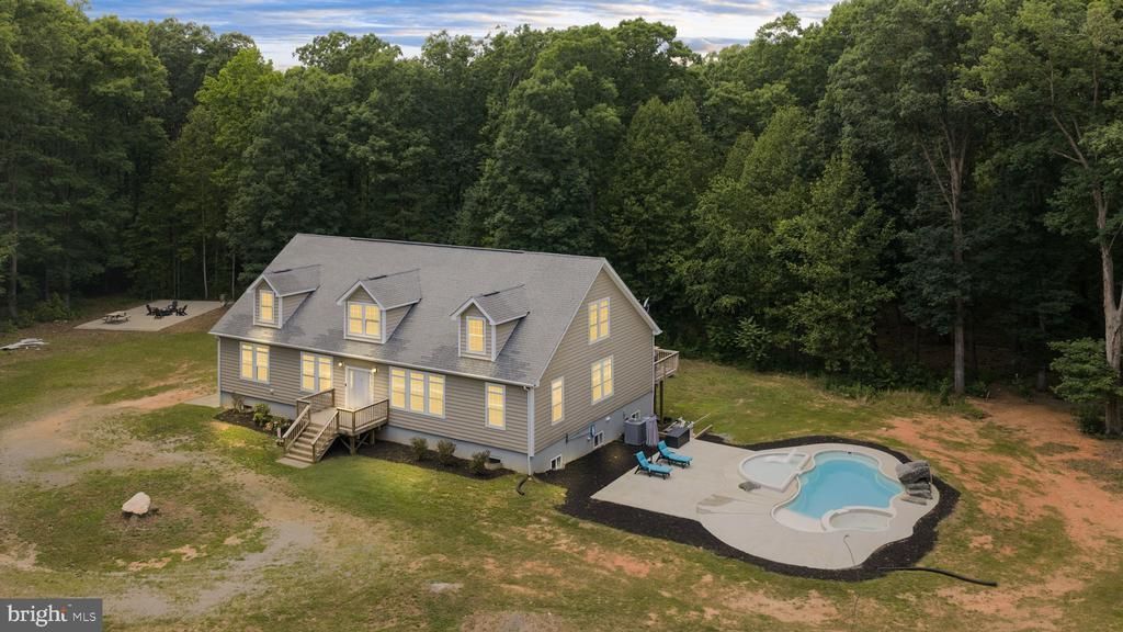 1271 Apple Grove Road, Mineral, VA 23117 Main Photo