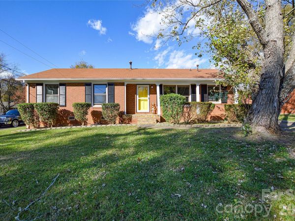 9313 Trinity Road, Charlotte, NC 28216