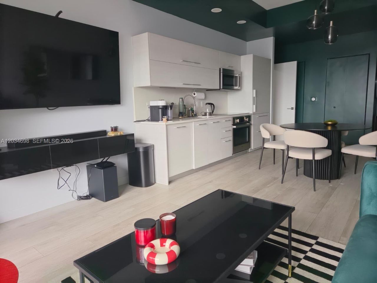 45 SW 9th St , Unit 4309, Miami, FL 33130 Photo