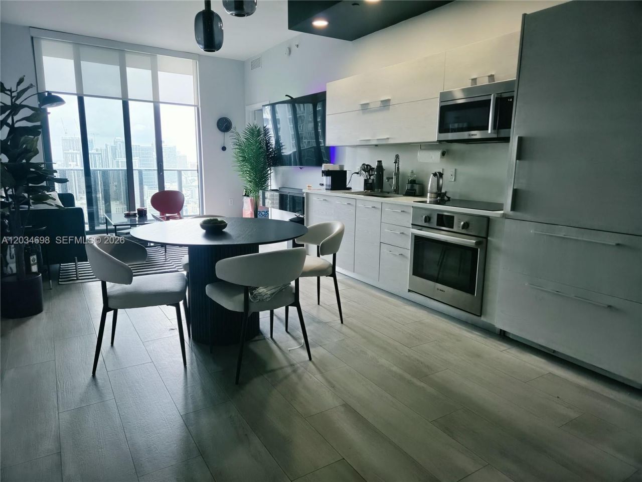 45 SW 9th St , Unit 4309, Miami, FL 33130 Photo