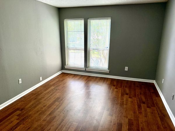 6747 QUAIL HOLLOW CT, Unit 2, Memphis, TN 38120