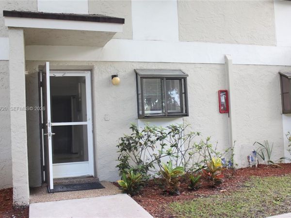 110 Gardens Dr , Unit 103, Pompano Beach, FL 33069
