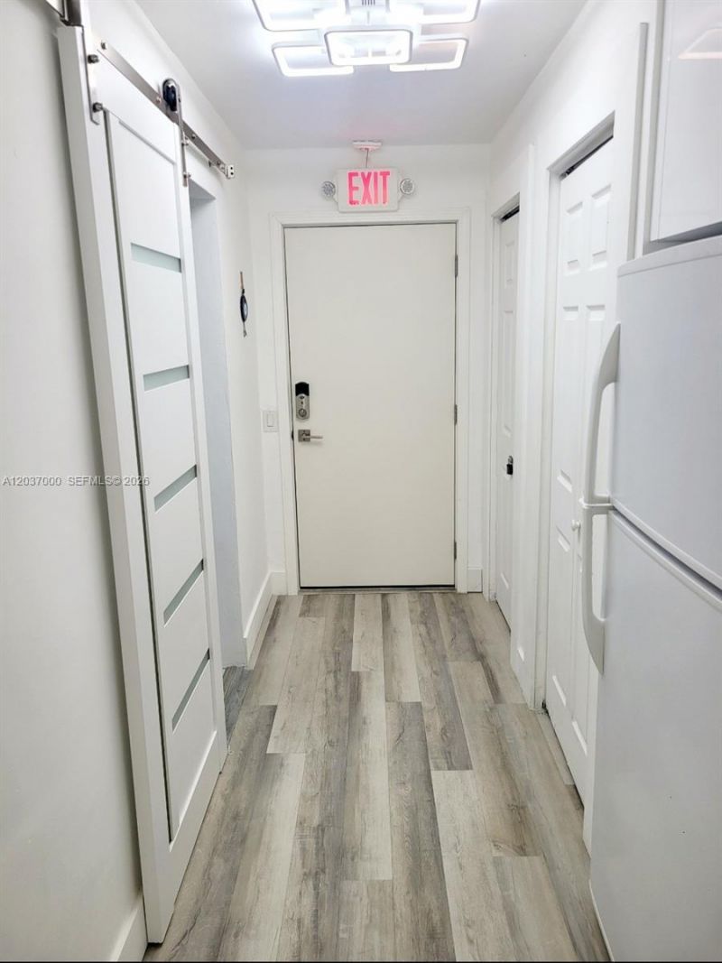7904 West Dr, Unit 1011, North Bay Village, FL 33141 Photo