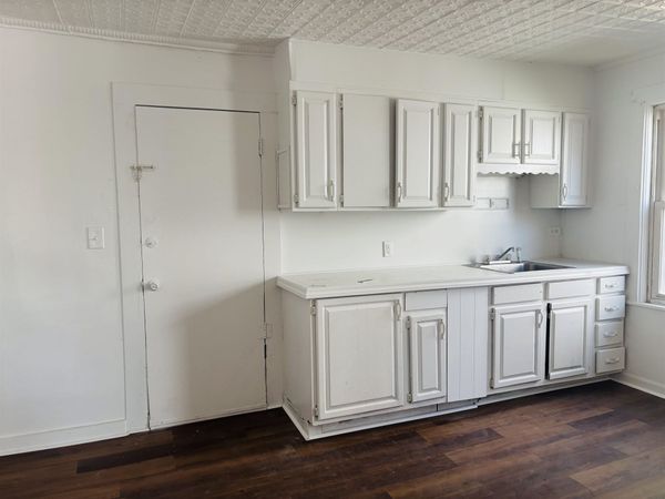 5 Shedds Avenue, Nashua, NH 03060