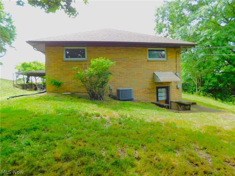 69857 Vernon Road, Martins Ferry, OH 43935 Photo 3