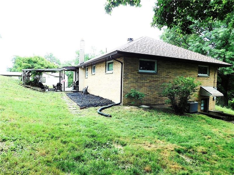 69857 Vernon Road, Martins Ferry, OH 43935 Photo 6