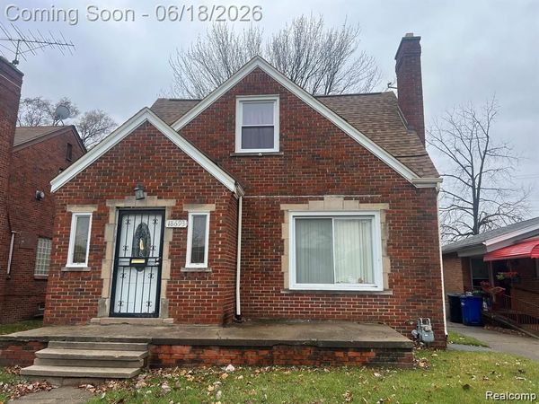 18693 WHITCOMB Street , Detroit, MI 48235
