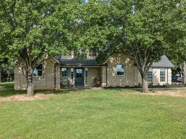 210 County Road 2696, Alvord, TX 76225