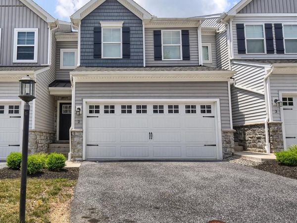 2 WOODS DRIVE, CAMP HILL, PA 17011