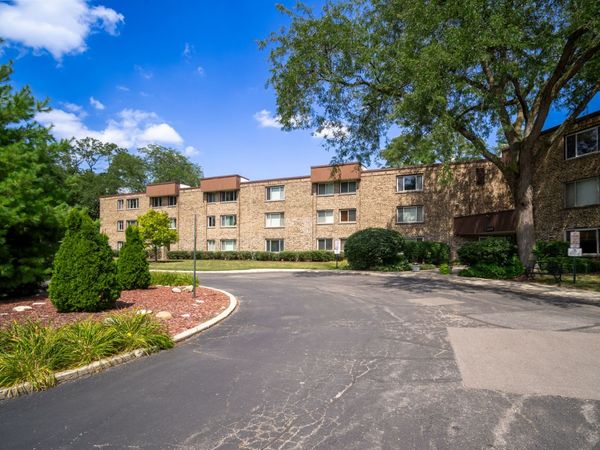 2600 Brookwood Way Drive , Unit 113A, Rolling Meadows, IL 60008