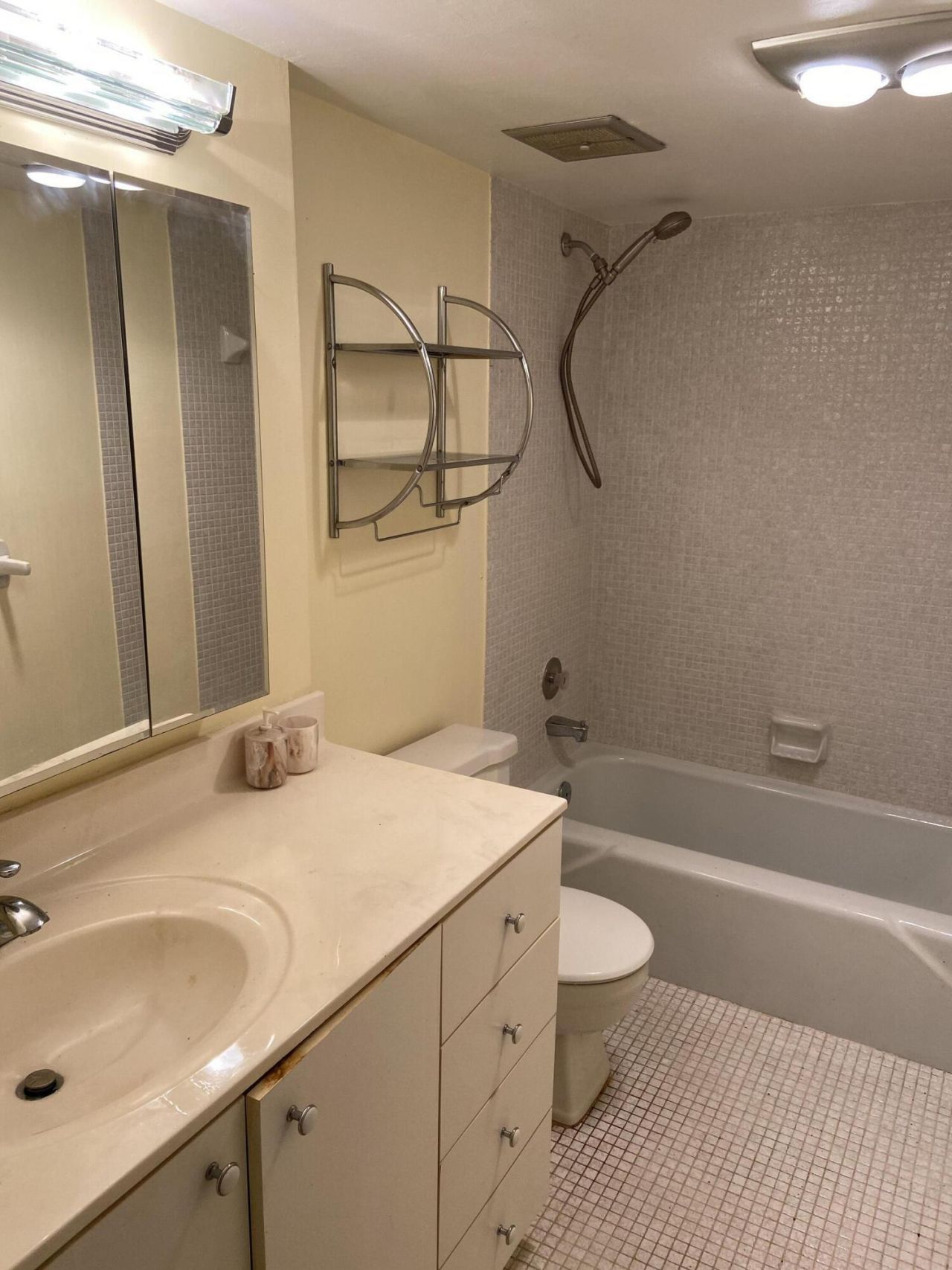 3090 Holiday Springs Boulevard, Unit 310, Margate, FL 33063 Photo