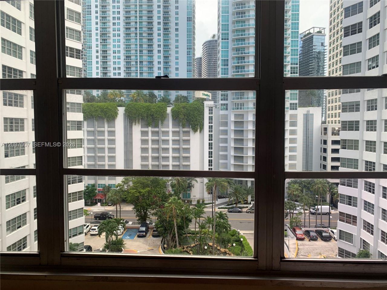 905 Brickell Bay Dr, Unit 623, Miami, FL 33131 Photo