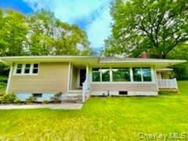 9 San Souci Drive , Pawling, NY 12564