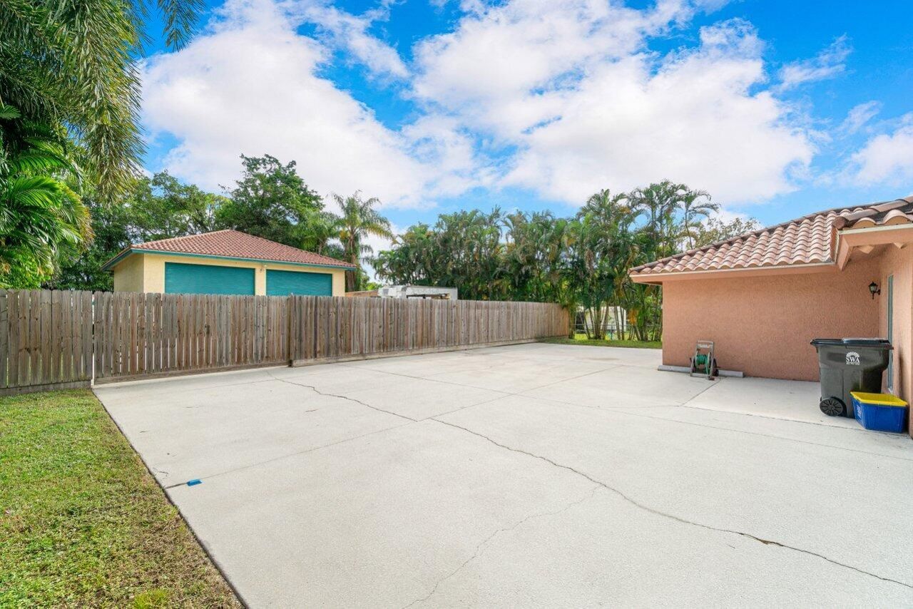 5592 1st Road, Lake Worth, FL 33467 Photo