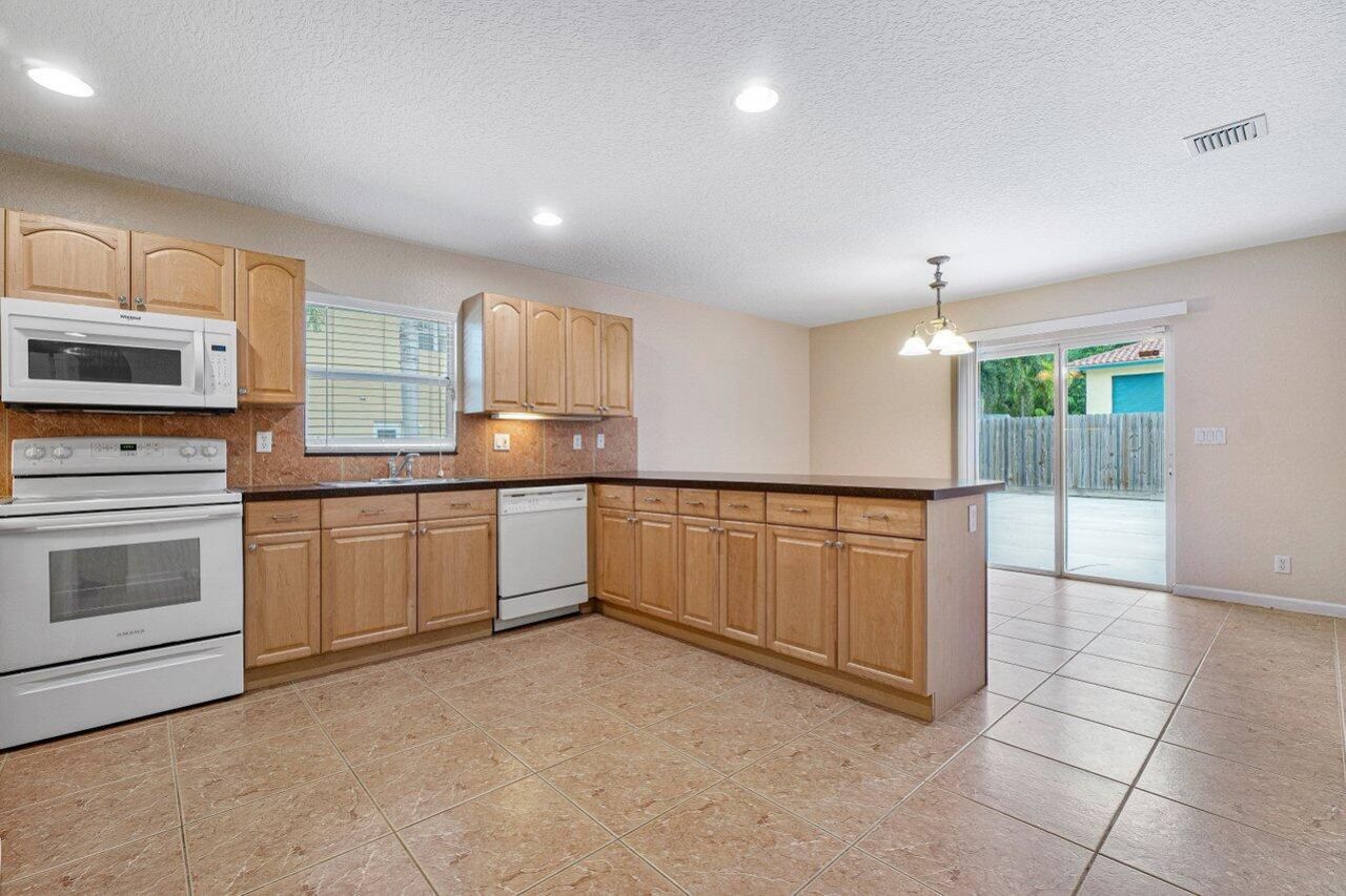 5592 1st Road, Lake Worth, FL 33467 Photo