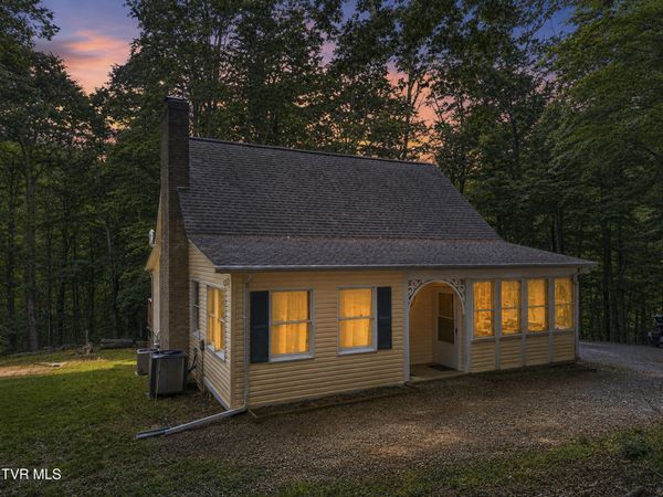 12034 Waterhouse Lane, Meadowview, VA 24361