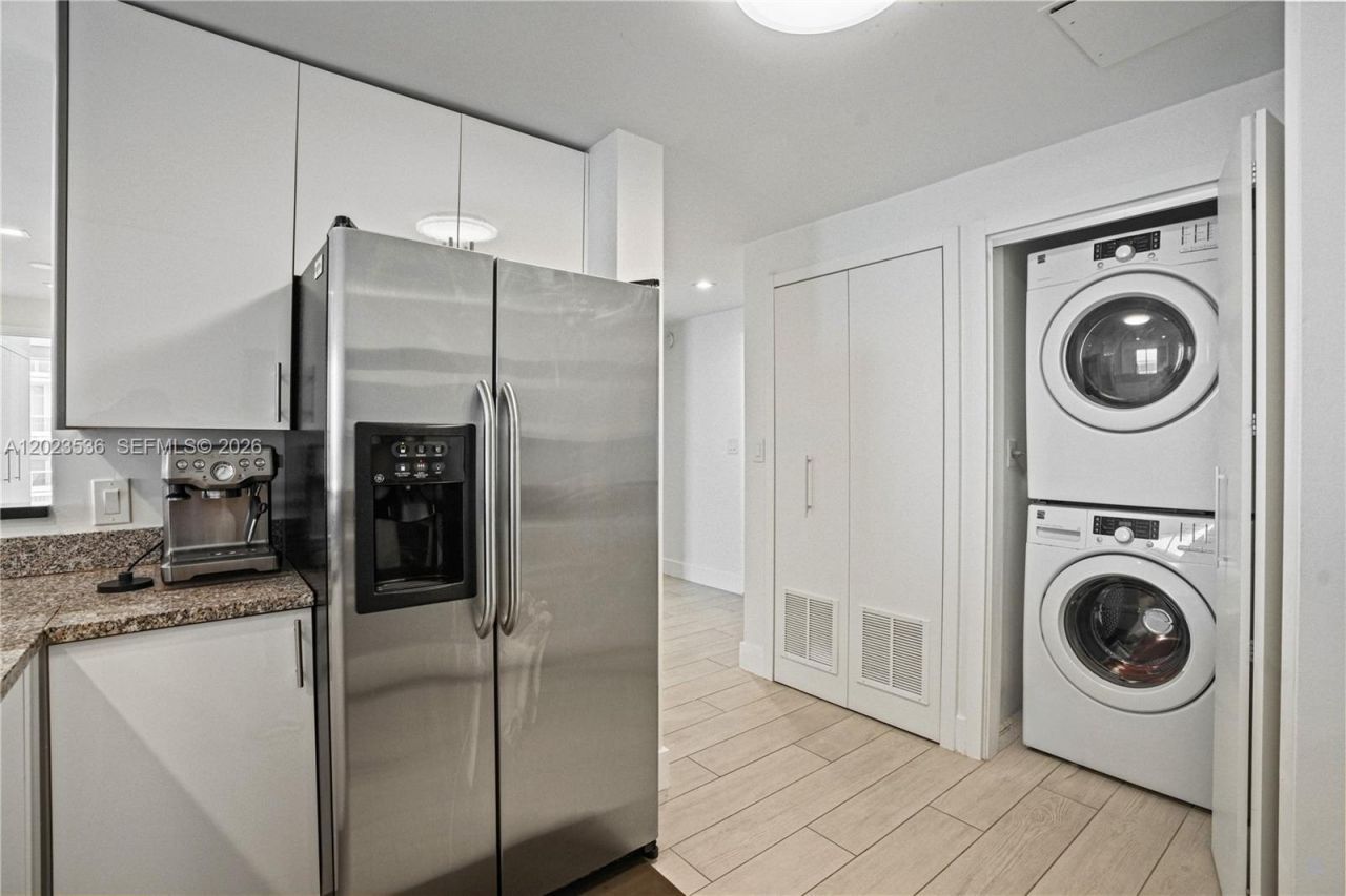 2101 Brickell Ave, Unit 3105, Miami, FL 33129 Photo