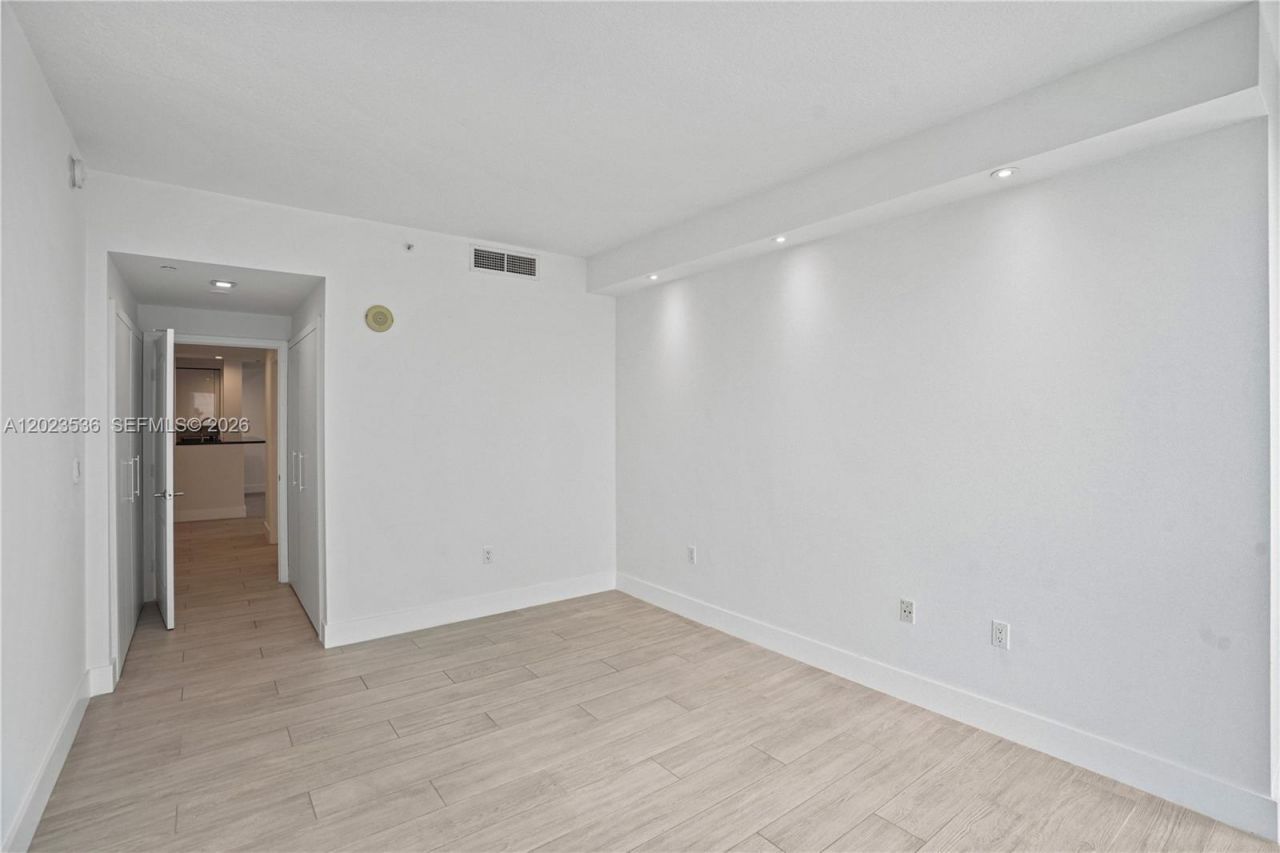 2101 Brickell Ave, Unit 3105, Miami, FL 33129 Photo