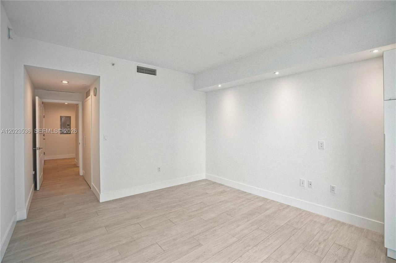 2101 Brickell Ave, Unit 3105, Miami, FL 33129 Photo