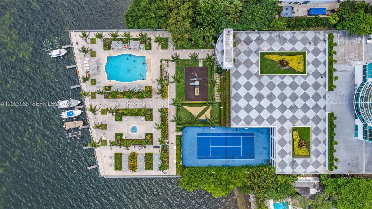 2101 Brickell Ave, Unit 3105, Miami, FL 33129 Photo