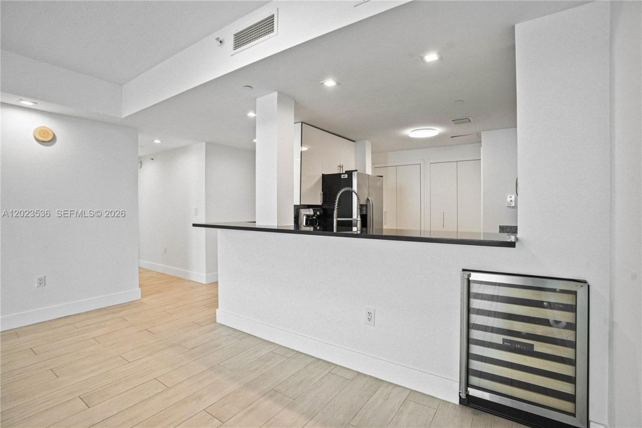 2101 Brickell Ave, Unit 3105, Miami, FL 33129 Photo
