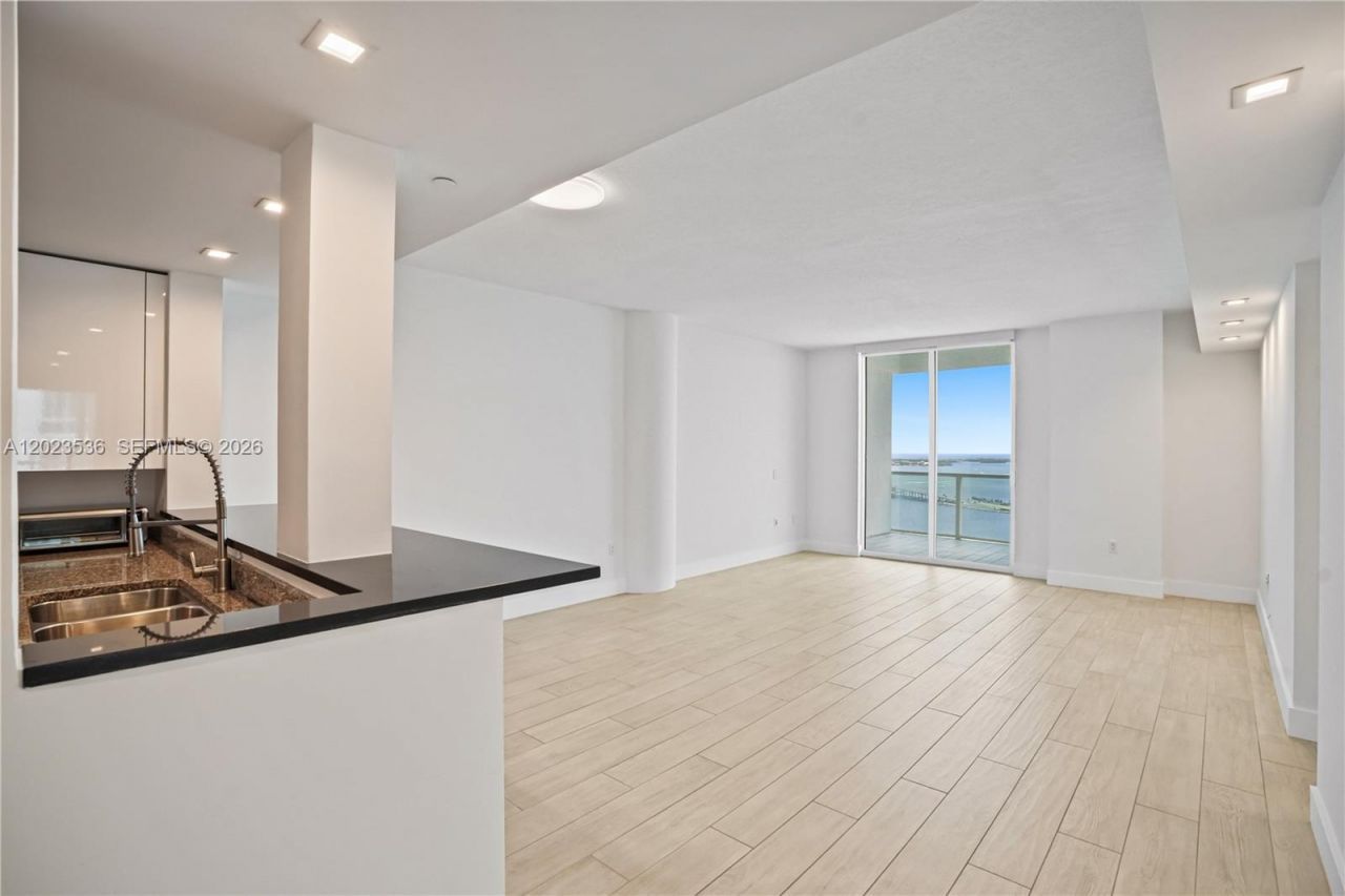 2101 Brickell Ave, Unit 3105, Miami, FL 33129 Photo