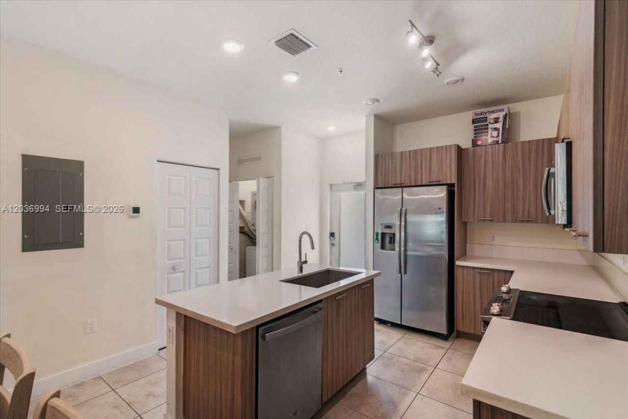 4636 NW 84th Ave , Unit 13, Doral, FL 33166 Photo