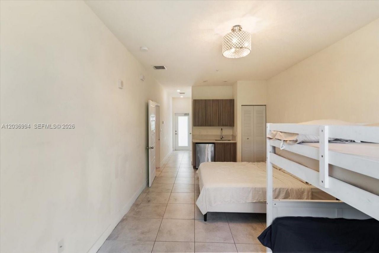 4636 NW 84th Ave , Unit 13, Doral, FL 33166 Photo