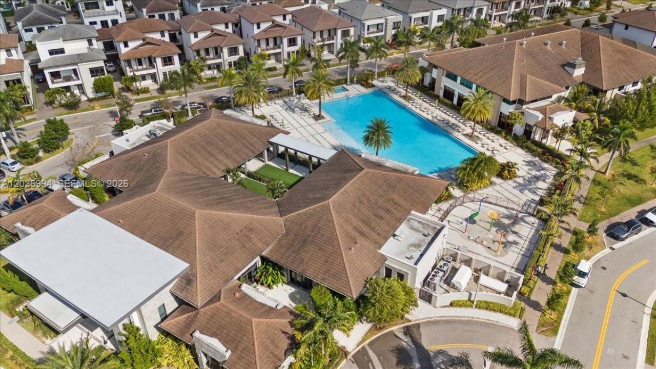 4636 NW 84th Ave , Unit 13, Doral, FL 33166 Photo