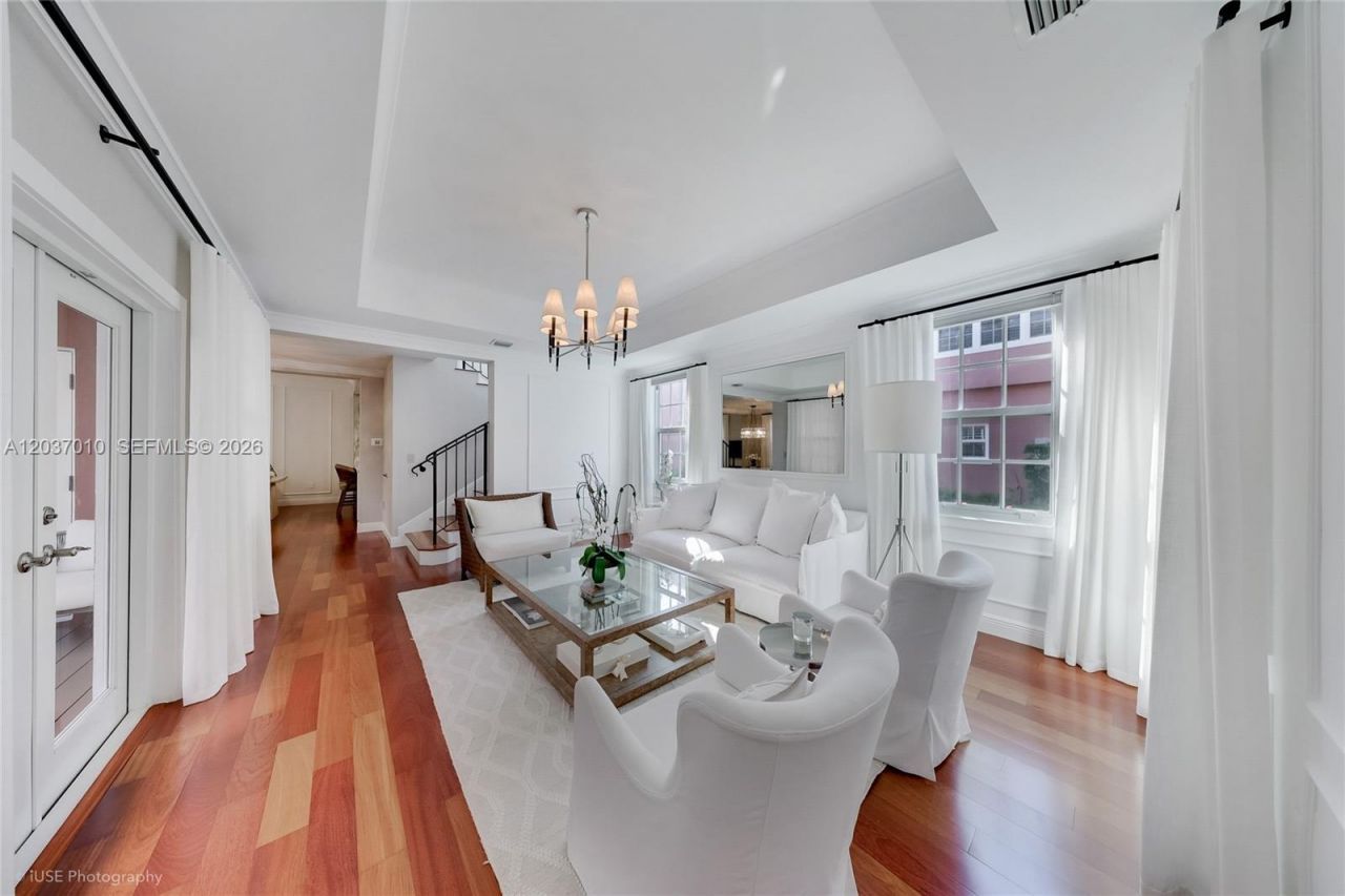 540 Loretto Ave, Unit 19, Coral Gables, FL 33146 Photo