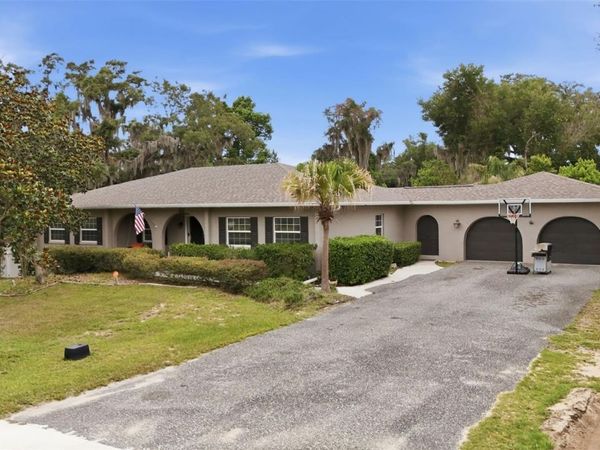 112 E GARDENIA STREET , HOWEY IN THE HILLS, FL 34737