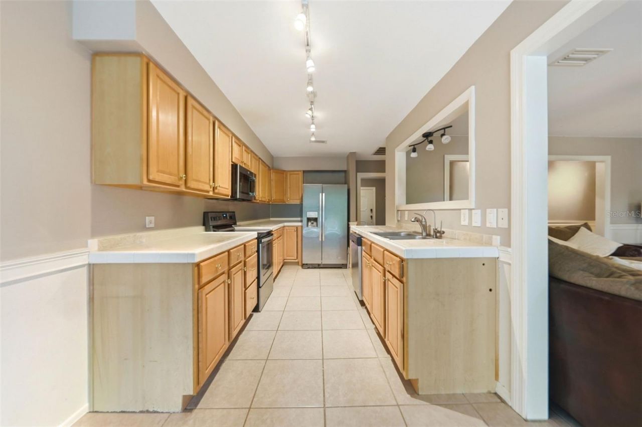 112 E Gardenia Street , Howey in the Hills, FL 34737 Photo