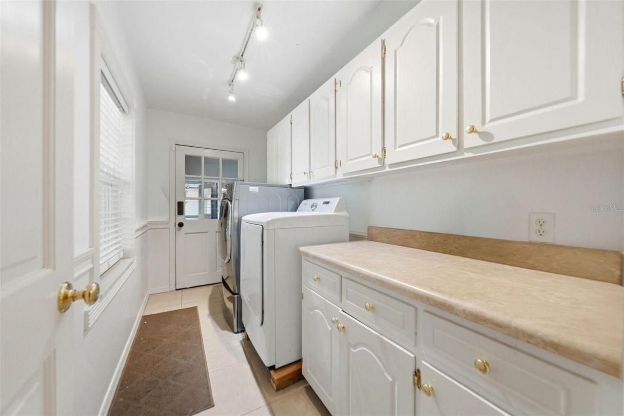 112 E Gardenia Street , Howey in the Hills, FL 34737 Photo
