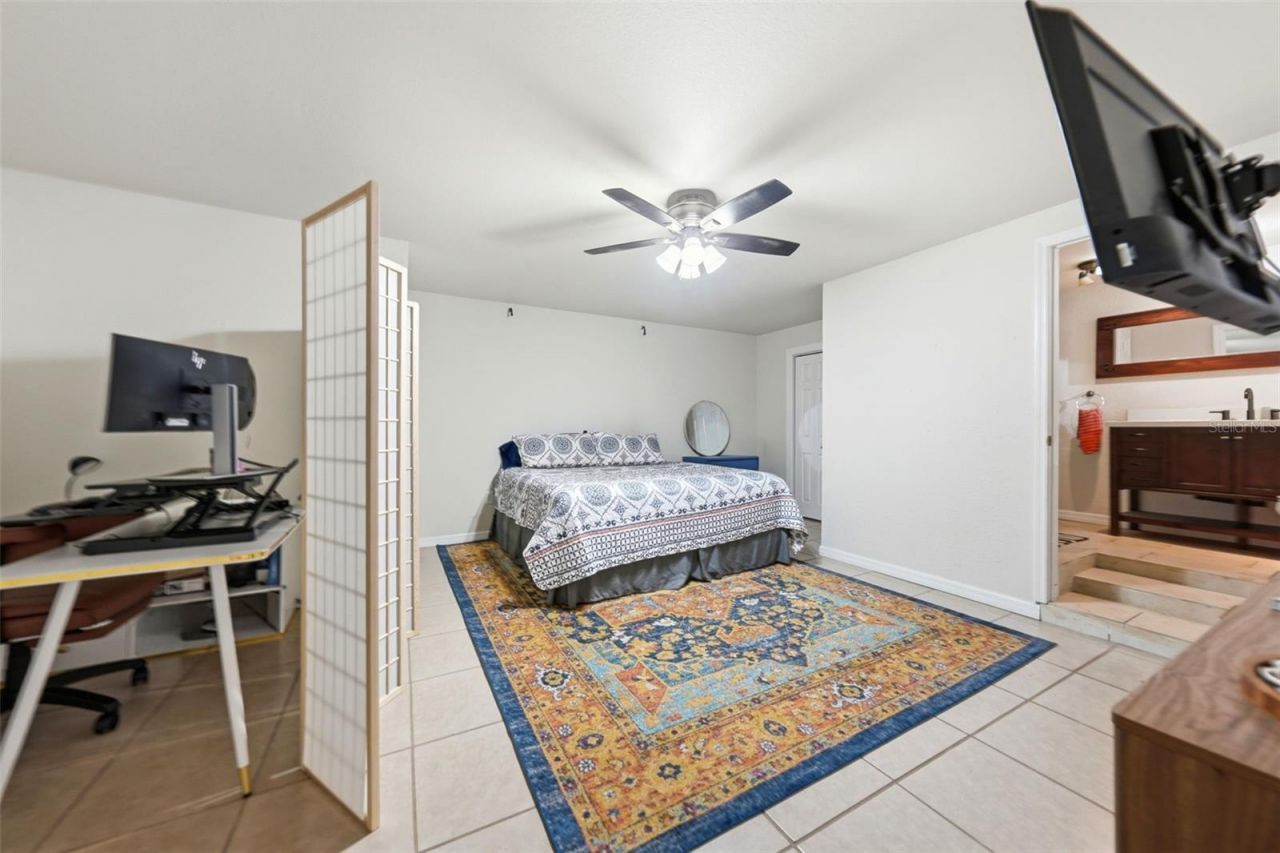 112 E Gardenia Street , Howey in the Hills, FL 34737 Photo