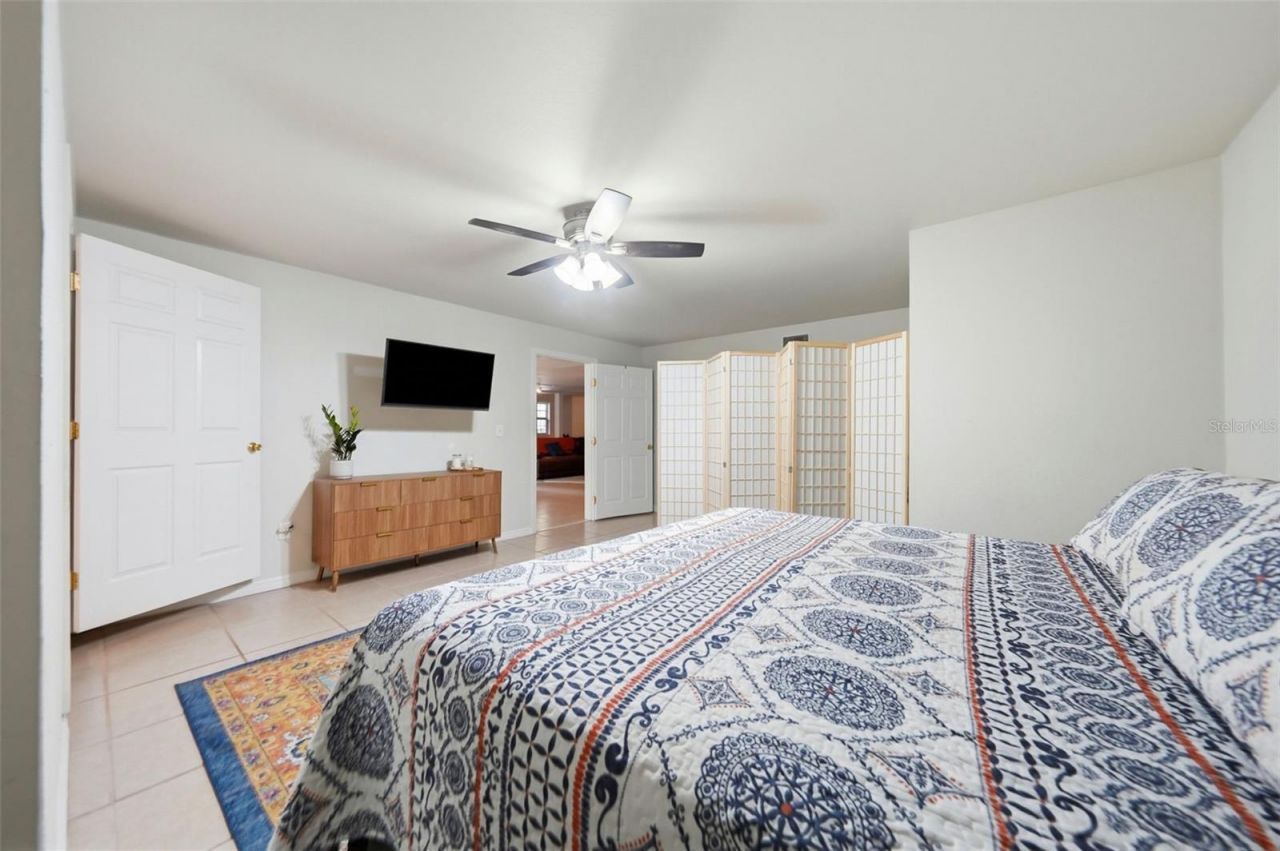 112 E Gardenia Street , Howey in the Hills, FL 34737 Photo
