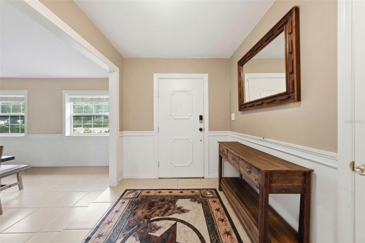112 E Gardenia Street , Howey in the Hills, FL 34737 Photo