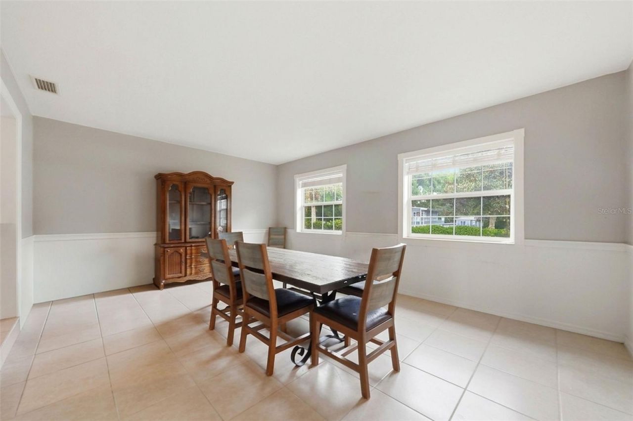 112 E Gardenia Street , Howey in the Hills, FL 34737 Photo