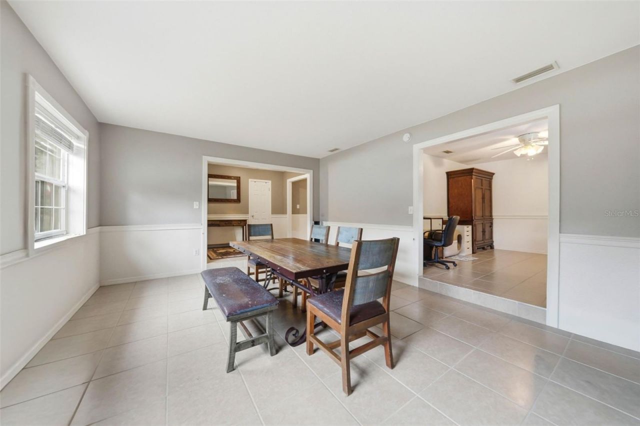 112 E Gardenia Street , Howey in the Hills, FL 34737 Photo